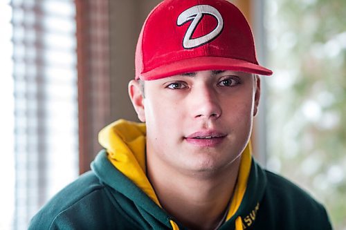 MIKAELA MACKENZIE / WINNIPEG FREE PRESS

Okotoks Baseball Academy and NDSU catcher Bennett Freiter poses for a portrait at home in St. Andrews on Wednesday, Dec. 30, 2020. For Mike Sawatzky story.

Winnipeg Free Press 2020