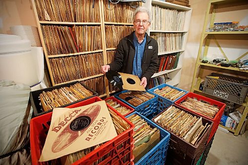 JOHN WOODS / WINNIPEG FREE PRESS
Bill Perlmutter has an extensive 78 record  collection in Winnipeg Thursday, December 31, 2020. 

Reporter: Sanderson