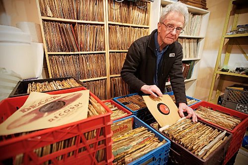 JOHN WOODS / WINNIPEG FREE PRESS
Bill Perlmutter has an extensive 78 record  collection in Winnipeg Thursday, December 31, 2020. 

Reporter: Sanderson