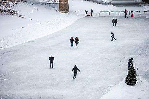 MIKAELA MACKENZIE / WINNIPEG FREE PRESS

The first section of the river trail opens on New Years Day at The Forks on Friday, Jan. 1, 2021. Standup.

Winnipeg Free Press 2020