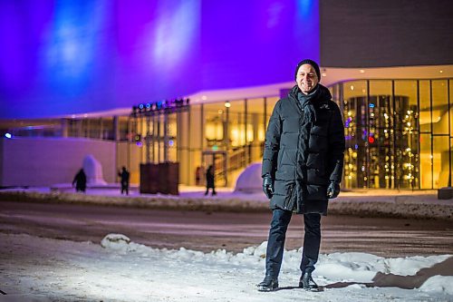 MIKAELA MACKENZIE / WINNIPEG FREE PRESS

WAG director Stephen Borys poses for a portrait in front of the Qaumajuq building, which is lit up with lights the colour of northern lights, on Friday, Jan. 1, 2021. For Kellen story.

Winnipeg Free Press 2020