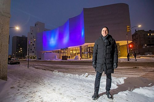 MIKAELA MACKENZIE / WINNIPEG FREE PRESS

WAG director Stephen Borys poses for a portrait in front of the Qaumajuq building, which is lit up with lights the colour of northern lights, on Friday, Jan. 1, 2021. For Kellen story.

Winnipeg Free Press 2020