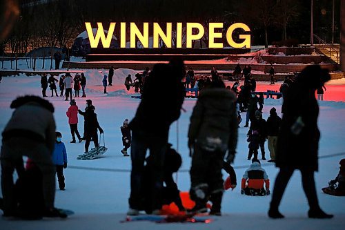 JOHN WOODS / WINNIPEG FREE PRESS
A lot of people were out at the Forks during a pandemic in Winnipeg Sunday, January 12, 2020. 

Reporter: Standup