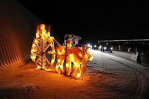 Canstar Community News Canad Inns Winter Wonderland is set to break attendance records this season. In less than three weeks, over 20,000 vehicles drove through the attraction. (GABRIELLE PICHÉ/CANSTAR COMMUNITY NEWS/HEADLINER)