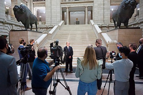 MIKE DEAL / WINNIPEG FREE PRESS
Steinbach MLA, Kelvin Goertzen talks to the media, whose ministerial position used to be education, is now the minister of legislative and public affairs, a new portfolio, and deputy premier, Tuesday afternoon.
210105 - Tuesday, January 05, 2021.