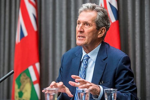 MIKAELA MACKENZIE / WINNIPEG FREE PRESS

Premier Brian Pallister speaks about the vaccine rollout at a press conference at the Manitoba Legislative Building in Winnipeg on Wednesday, Jan. 6, 2021. For Carol/Larry story.

Winnipeg Free Press 2020