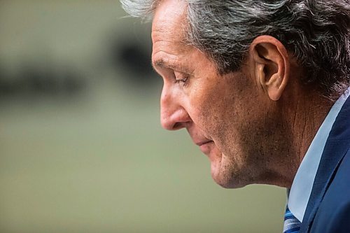 MIKAELA MACKENZIE / WINNIPEG FREE PRESS

Premier Brian Pallister speaks about the vaccine rollout at a press conference at the Manitoba Legislative Building in Winnipeg on Wednesday, Jan. 6, 2021. For Carol/Larry story.

Winnipeg Free Press 2020