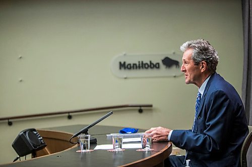 MIKAELA MACKENZIE / WINNIPEG FREE PRESS

Premier Brian Pallister speaks about the vaccine rollout at a press conference at the Manitoba Legislative Building in Winnipeg on Wednesday, Jan. 6, 2021. For Carol/Larry story.

Winnipeg Free Press 2020