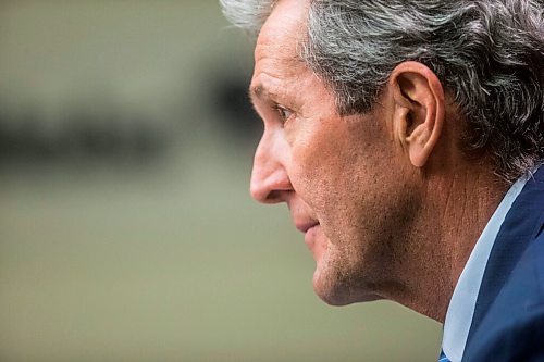 MIKAELA MACKENZIE / WINNIPEG FREE PRESS

Premier Brian Pallister speaks about the vaccine rollout at a press conference at the Manitoba Legislative Building in Winnipeg on Wednesday, Jan. 6, 2021. For Carol/Larry story.

Winnipeg Free Press 2020