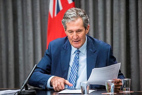 MIKAELA MACKENZIE / WINNIPEG FREE PRESS

Premier Brian Pallister speaks about the vaccine rollout at a press conference at the Manitoba Legislative Building in Winnipeg on Wednesday, Jan. 6, 2021. For Carol/Larry story.

Winnipeg Free Press 2020