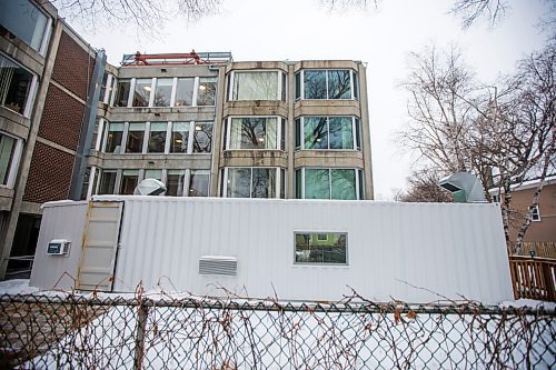 MIKAELA MACKENZIE / WINNIPEG FREE PRESS

A visitor pod behind The Convalescent Home of Winnipeg on Friday, Jan. 8, 2021. For --- story.

Winnipeg Free Press 2020