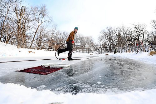 RUTH BONNEVILLE / WINNIPEG FREE PRESS

LOCAL - rinks

Eric Reder, Seine river lot owner, uses a homemade zamboni to flood his rink that he made on the river in front of his home.  

ODR maintenance - Eric Reder, local environmentalist, has made an outdoor rink in his backyard on the Seine River.  He cant believe how much work is going into maintenance of the rink since it wont stay frozen.... in Winnipeg... in January. 

Sarah Lawrynuik 
Climate change reporter

Jan 11,. 2021