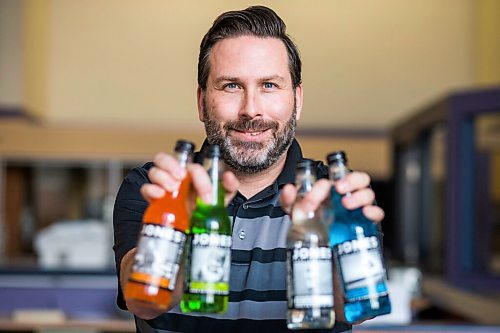 MIKAELA MACKENZIE / WINNIPEG FREE PRESS

Glen Zelinsky poses for a portrait with bottles of Jones Soda with his photos on the labels at his office in Winnipeg on Tuesday, Jan. 12, 2021. For Doug story.

Winnipeg Free Press 2020