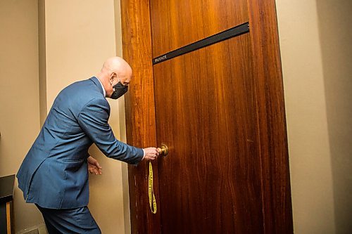 MIKAELA MACKENZIE / WINNIPEG FREE PRESS

Martin Krull, general manager of the Centennial Concert Hall, unlocks the "red room" (where royalty and dignitaries wait before watching shows) at the hall in Winnipeg on Monday, Jan. 11, 2021. For Brenda Suderman story.

Winnipeg Free Press 2020