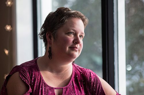 MIKAELA MACKENZIE / WINNIPEG FREE PRESS

Gloria Froese, former Church of God member, poses for a portrait at her home in Winnipeg on Friday, Jan. 15, 2021.  For Kevin story.

Winnipeg Free Press 2021