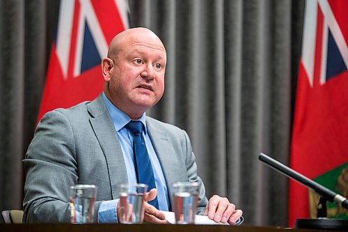 MIKAELA MACKENZIE / WINNIPEG FREE PRESS

Dr. Brent Roussin, chief provincial public health officer, speaks at a press conference at the Manitoba Legislative Building in Winnipeg on Friday, Jan. 15, 2021.  For Carol Sanders story.

Winnipeg Free Press 2021