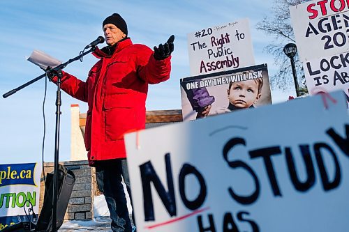 Daniel Crump / Winnipeg Free Press. Outspoken anti-mask activist Gerry Bohemier speaks during the Hugs Over Masks protest outside city hall in Steinbach, Manitoba. January 16, 2021.