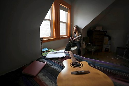 RUTH BONNEVILLE / WINNIPEG FREE PRESS

ENT - Isolation Diary

Portrait of Ava Wray relaxing next to her bedroom window with her guitars and diaries next to her.  

Some musicians have shunned COVID 19 from their output. Ava Wray has embraced it in some ways. Her song Isolation Diary is a funny track that uses her mundane experience as subject matter. 

Ava Wray

Ben Waldman story

Jan 20,. 2021