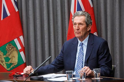 MIKE DEAL / WINNIPEG FREE PRESS
Manitoba Premier Brian Pallister and Dr. Brent Roussin, chief provincial public health officer during the COVID update at the Manitoba Legislative building Thursday afternoon.
210121 - Thursday, January 21, 2021.