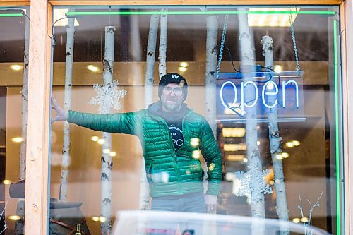 MIKAELA MACKENZIE / WINNIPEG FREE PRESS

Jon Thiessen, owner of UN Luggage, poses for a portrait at the shop (which will be re-opening to the public on Saturday) in Winnipeg on Thursday, Jan. 21, 2021. For Kevin story.

Winnipeg Free Press 2021