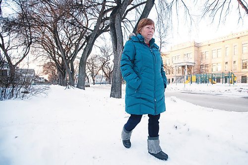 JOHN WOODS / WINNIPEG FREE PRESS
Leanne Hanuschuck reacts to Manitobas relaxing of COVID-19 restrictions in Winnipeg Thursday, January 21, 2021. Hanuschuck is looking forward to bringing her mum to visit her granddaughter.

Reporter: Abas