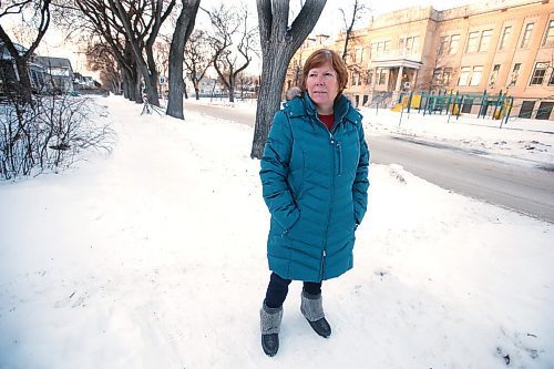 JOHN WOODS / WINNIPEG FREE PRESS
Leanne Hanuschuck reacts to Manitobas relaxing of COVID-19 restrictions in Winnipeg Thursday, January 21, 2021. Hanuschuck is looking forward to bringing her mum to visit her granddaughter.

Reporter: Abas