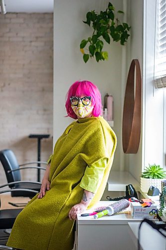 MIKAELA MACKENZIE / WINNIPEG FREE PRESS

Meghan Greenlay, hair stylist at Menagerie Beauty and Goods, poses for a portrait at the salon in Winnipeg on Friday, Jan. 22, 2021. For Kevin story.

Winnipeg Free Press 2021