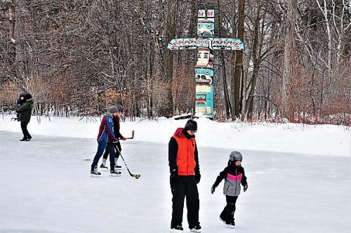 Canstar Community News Tony Nardella takes pictures of scenes and people that catch his eye around the community. Recently he caught people enjoying themselves at St. Vital Park.
