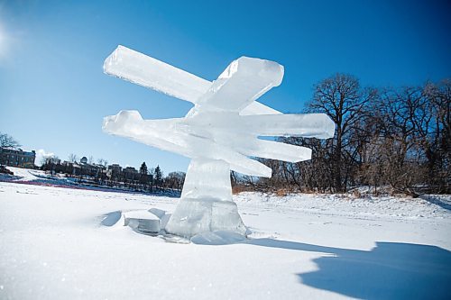 MIKE SUDOMA / WINNIPEG FREE PRESS
An ice sculpture glows in the cold, Sunday afternoon sun along the Assiniboine River trail.
January 24, 2021