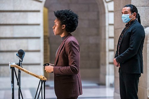 MIKAELA MACKENZIE / WINNIPEG FREE PRESS

Health critic Uzoma Asagwara speaks to the media as NDP leader Wab Kinew listens at the Manitoba Legislative Building in Winnipeg on Monday, Jan. 25, 2021. For Larry story.

Winnipeg Free Press 2021