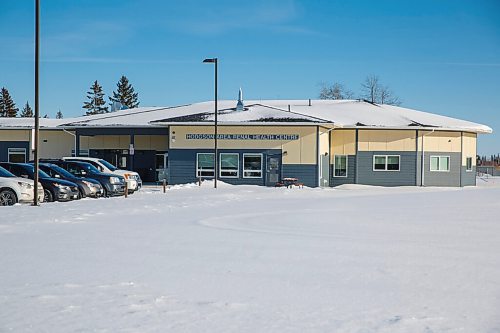 MIKE DEAL / WINNIPEG FREE PRESS
The Hodgson Area Renal Health Centre a regional hospital in Hodgson, MB, just outside the Peguis FN.
210127 - Wednesday, January 27, 2021.