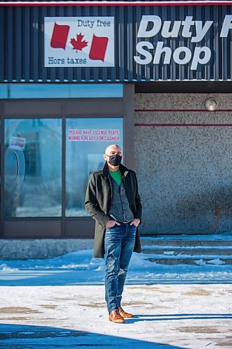 MIKAELA MACKENZIE / WINNIPEG FREE PRESS

Simon Resch, owner of the duty free shop, poses for a portrait at the store at the border in Emerson, Manitoba on Wednesday, Jan. 27, 2021. For JS story.

Winnipeg Free Press 2021