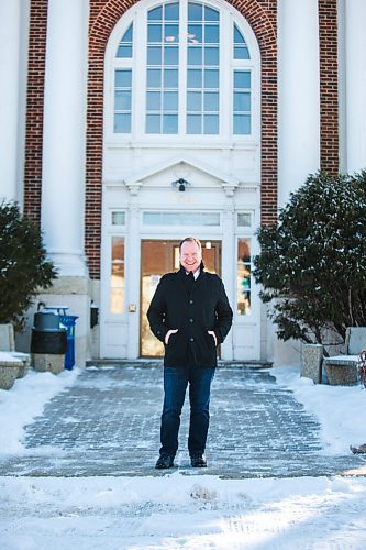 MIKAELA MACKENZIE / WINNIPEG FREE PRESS

Reeve David Carlson poses for a portrait at the courthouse in Emerson, Manitoba on Wednesday, Jan. 27, 2021. For JS story.

Winnipeg Free Press 2021