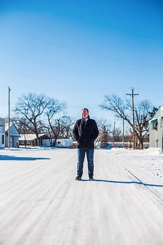 MIKAELA MACKENZIE / WINNIPEG FREE PRESS

Reeve David Carlson poses for a portrait on Church Street in Emerson, Manitoba on Wednesday, Jan. 27, 2021. For JS story.

Winnipeg Free Press 2021