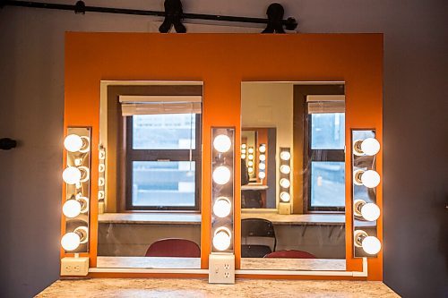 MIKAELA MACKENZIE / WINNIPEG FREE PRESS

A dressing area at the Burton Cummings Theatre in Winnipeg on Thursday, Jan. 28, 2021. For Brenda Suderman story.

Winnipeg Free Press 2021