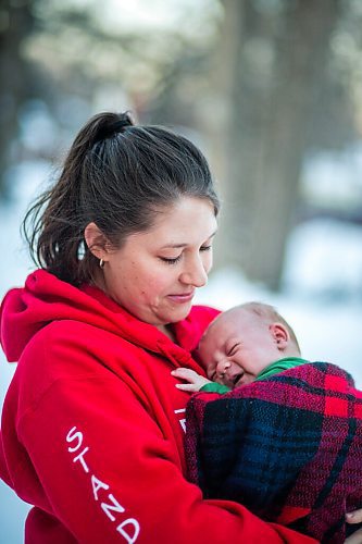 MIKAELA MACKENZIE / WINNIPEG FREE PRESS

Katie German and her one-month-old baby, Jasper Wiess, pose for a portrait in Winnipeg on Thursday, Jan. 28, 2021. For Jen Zoratti story.

Winnipeg Free Press 2021