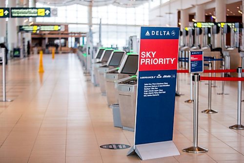 MIKAELA MACKENZIE / WINNIPEG FREE PRESS

The Winnipeg James Armstrong Richardson International Airport in Winnipeg on Friday, Jan. 29, 2021. For Temur story.

Winnipeg Free Press 2021