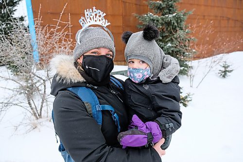 Daniel Crump / Winnipeg Free Press. Melissa Porpiglia (left) and her daughter Miliania (right) are visiting the zoo with family as a way to celebrate several birthdays that couldnt be celebrated together over the last few months. The Winnipeg Zoo is open for the first time since COVID restrictions we tightened late last year. January 30, 2021.