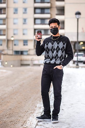 MIKAELA MACKENZIE / WINNIPEG FREE PRESS

Young entrepreneur Marco Soares poses for a portrait with his MathCrack app in Winnipeg on Monday, Feb. 1, 2021. For --- story.

Winnipeg Free Press 2021