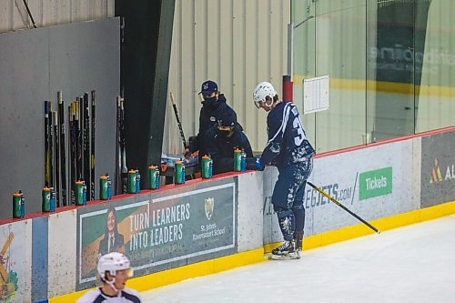 MIKAELA MACKENZIE / WINNIPEG FREE PRESS

Jeff Malott (39) takes a break after falling a few times at Manitoba Moose practice at the Bell MTS Iceplex in Winnipeg on Tuesday, Feb. 2, 2021. For Mike Sawatzky story.

Winnipeg Free Press 2021