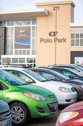 MIKAELA MACKENZIE / WINNIPEG FREE PRESS

Cars in the parking lot at Polo Park mall in Winnipeg on Tuesday, Feb. 2, 2021. For Temur story.

Winnipeg Free Press 2021