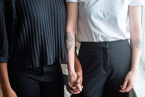 MIKE SUDOMA / WINNIPEG FREE PRESS
The Covid 19 pandemic has made a huge impact on the dating scene in 2020. Meghan Malcolm (right) and Alice Charles (left) are one of many couples who had started their relationship in the beginning stages of the pandemic last March.
February 3, 2021