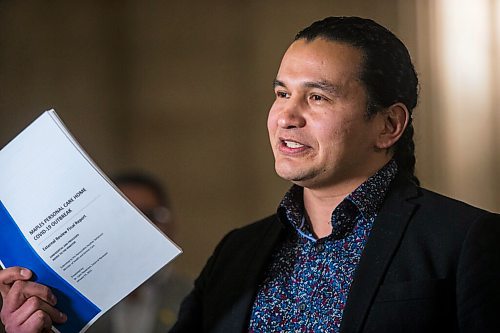 MIKAELA MACKENZIE / WINNIPEG FREE PRESS

Manitoba NDP leader Wab Kinew speaks about the results of the Maples Care Home external review at the Manitoba Legislative Building in Winnipeg on Thursday, Feb. 4, 2021. For --- story.

Winnipeg Free Press 2021