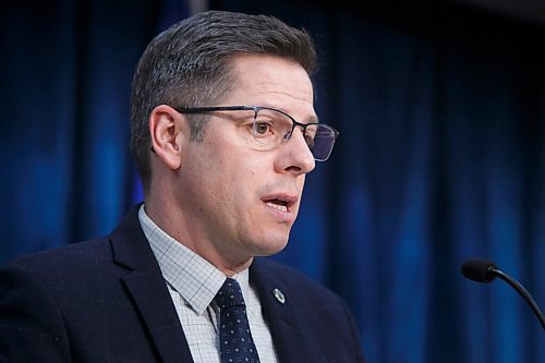 MIKE DEAL / WINNIPEG FREE PRESS
Mayor Brian Bowman during a media conference after putting out a statement regarding issues of systemic racism in the Winnipeg Fire Paramedic Service (WFPS) and the missing voice of UFFW president, Alex Forrest, on the problem.
210205 - Friday, February 05, 2021.