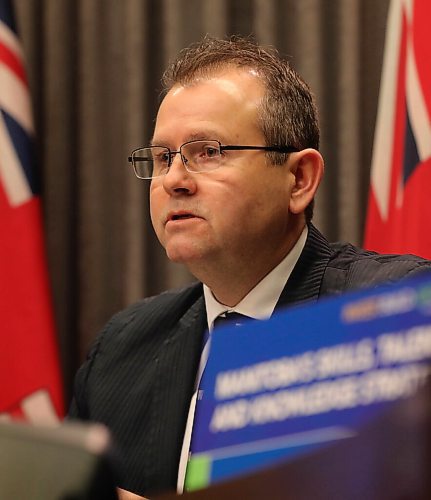 RUTH BONNEVILLE / WINNIPEG FREE PRESS 

LOCAL - Ewasko

Advanced Education, Skills and Immigration Minister, Wayne Ewasko, announces new funding for skills and training courses during a press conference at the Legislative Building Monday. 


Feb 08, 2021
