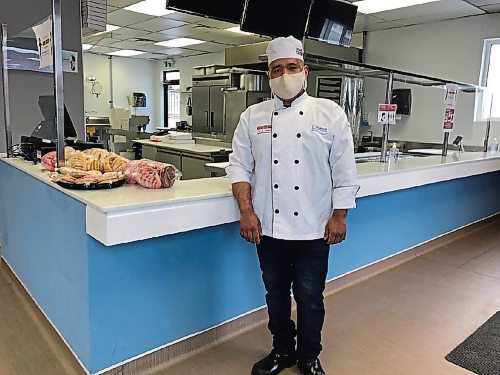 Canstar Community News Elman Montoya is the chef and owner of The Elm Pizzaria & Cafe, located at 163 Henderson Hwy. (SHELDON BIRNIE/CANSTAR/THE HERALD)