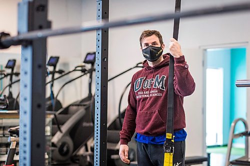 MIKAELA MACKENZIE / WINNIPEG FREE PRESS

Dino Camiré, owner of One Family Fitness, poses for a portrait in the gym in Winnipeg on Tuesday, Feb. 9, 2021. For Temur story.

Winnipeg Free Press 2021