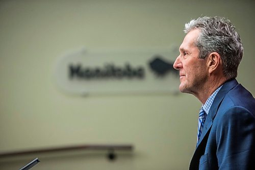 MIKAELA MACKENZIE / WINNIPEG FREE PRESS

Premier Brian Pallister makes a COVID-19 vaccine announcement at the Manitoba Legislative Building in Winnipeg on Thursday, Feb. 11, 2021. For Larry story.

Winnipeg Free Press 2021