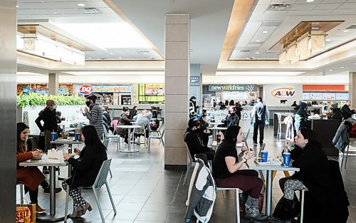 MIKE SUDOMA / WINNIPEG FREE PRESS 
Patrons take to the food courts of Polo Park as dine in restrictions have been partially relived to 25% capacity.
FEBRUARY 12, 2021