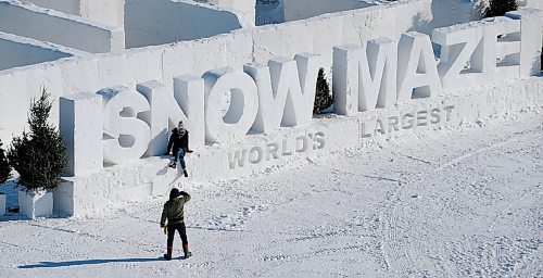 JOHN WOODS / WINNIPEG FREE PRESS
People visit the Snow Maze on opening day  just south of Winnipeg Sunday, February 14, 2021.

Reporter: Standup